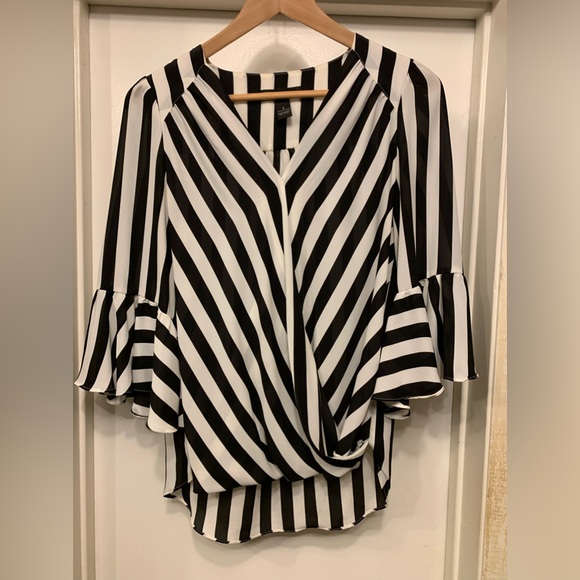 ⚫️⚪️ Black & White Stripes FTW: INC International Concepts Blouse ⚫️⚪️ - Picture 1 of 9
